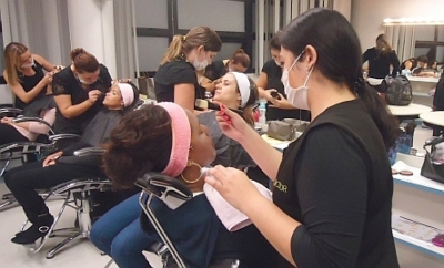 Sebrae Grande ABC oferece vagas em curso gratuito de maquiagem