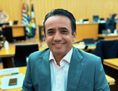 Vereador Cicinho Moreira prop&otilde;e instala&ccedil;&atilde;o do &ldquo;Banco Vermelho&rdquo; em S&atilde;o Caetano do Sul como s&iacute;mbolo de combate ao feminic&iacute;dio