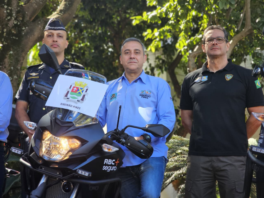 Ribeirão Pires recebe nova moto e amplia chegada de equipamentos para Guarda Civil Municipal