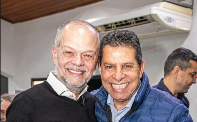 Vereador Gilberto Costa comemora oficializa&ccedil;&atilde;o do Quarteir&atilde;o da Seguran&ccedil;a na avenida Goi&aacute;s