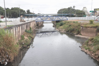 Obras do Complexo Santa Teresinha avançam com nova ponte na Avenida dos Estados