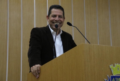 Vereador e l&iacute;der de governo Gilberto Costa prop&otilde;e Imposto Misto