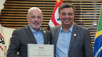 Uma hist&oacute;ria de pessoas que acreditam na ind&uacute;stria