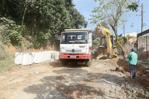S&atilde;o Bernardo inicia obras pavimenta&ccedil;&atilde;o e de drenagem no Royal Park
