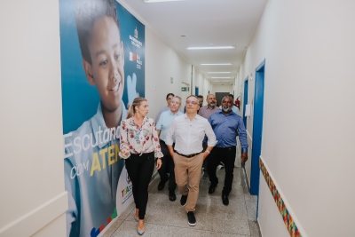 Comitiva da Prefeitura  realiza vistoria em equipamentos de sa&uacute;de e debate melhorias