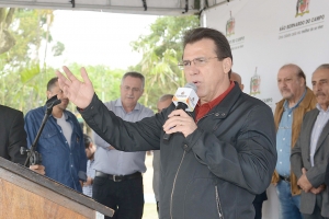 Luiz Marinho assina ordem de servi&ccedil;o para in&iacute;cio da constru&ccedil;&atilde;o do Terminal Alves Dias