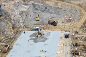 Moradores da Pauliceia conhecem obras do piscin&atilde;o do Pa&ccedil;o