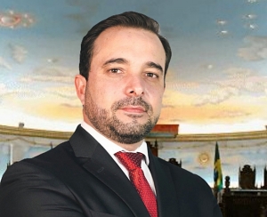 Candidaturas coletivas: um debate necess&aacute;rio