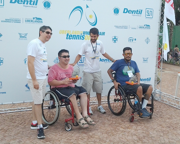 Paratleta de S&atilde;o Caetano conquista medalhas em torneio de t&ecirc;nis