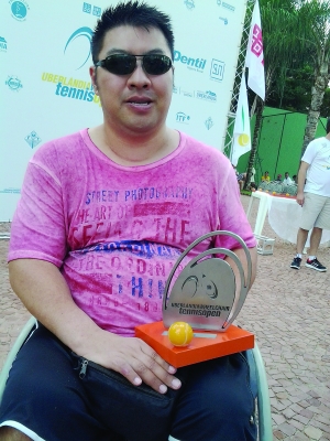 Paratleta de S&atilde;o Caetano celebra conquistas no T&ecirc;nis de Campo