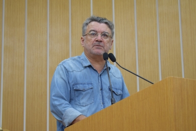 Jander Lira celebra conquista da Rede Municipal de Ensino com o Selo Nacional Compromisso com a Alfabetização 2024