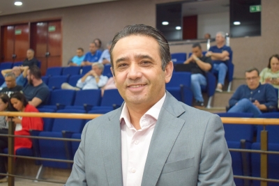 Vereador Cicinho Moreira prop&otilde;e amplia&ccedil;&atilde;o do programa &ldquo;Eco Troca&rdquo; para incluir pilhas e materiais eletr&ocirc;nicos