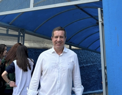 Vereador Marcel Munhoz participa da entrega da reforma da EMEF Oswaldo Samuel Massei