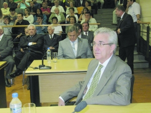 Vereador Dr.Xavier pede divulga&ccedil;&atilde;o sobre fornecimento de pr&oacute;tese