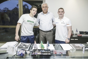 Arthur Zanetti &eacute; homenageado pela Prefeitura de S&atilde;o Caetano e mira mundial na Esc&oacute;cia