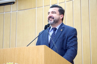 Professor Pio Mielo celebra pacote de obras entregues no anivers&aacute;rio de S&atilde;o Caetano