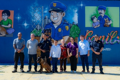 Menino de 10 anos realiza sonho e conhece Canil da GCM ao lado do prefeito de Diadema