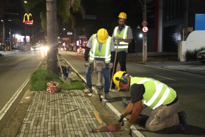 Avenida Dom Pedro II recebe obras para modernizar sistema de ilumina&ccedil;&atilde;o