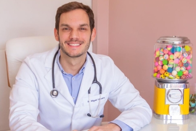 Saiba como usar corretamente o protetor solar e repelente em crian&ccedil;as