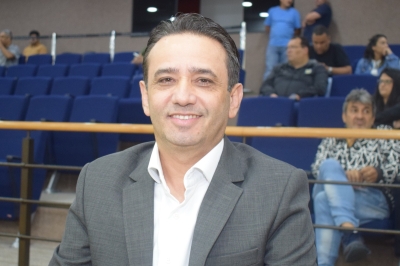 Retorno das sess&otilde;es: Vereador Cicinho Moreira refor&ccedil;a compromisso com a popula&ccedil;&atilde;o e com o desenvolvimento da cidade
